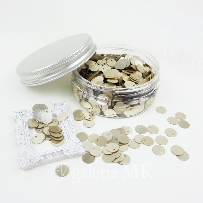 cekiny jasne złoto 1.jpg