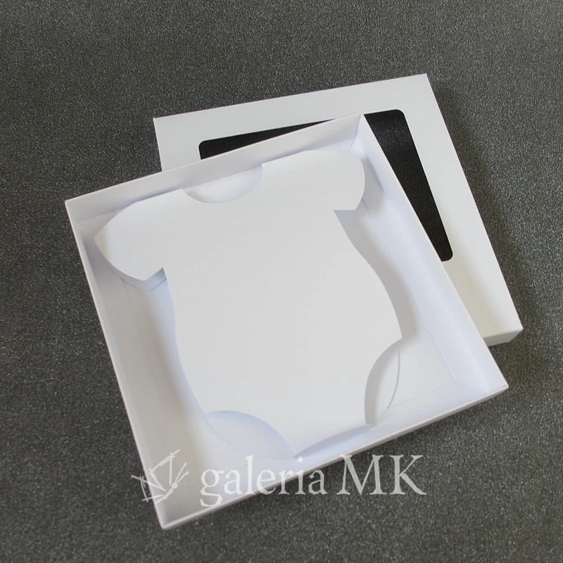 biel naturalna niskie z fakturą 18 x 18 x 2,5c.jpg