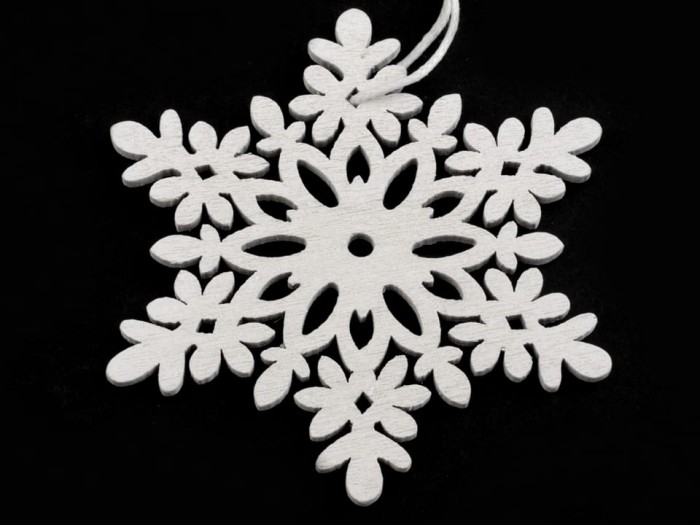 Śnieżynka drewniania1.jpg