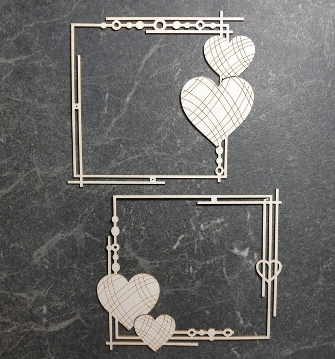 prostokątne-ramki-z-grawerowanymi-sercami.jpg