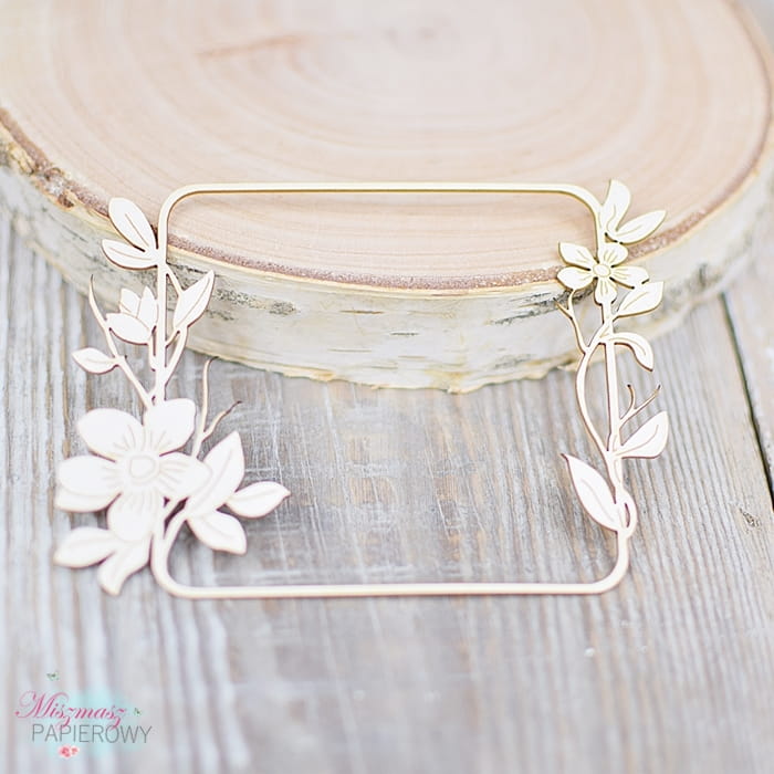 prostokatna-ramka-z-grawerowanymi-kwiatami.jpg