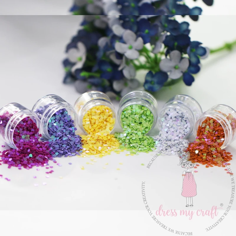 Cekiny-dress-my-craft-sequins-family-pack-heart-6x8g-dmcs4537.jpg