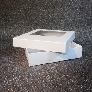 Pudełko z okienkiem kwadratowe białe2.jpg