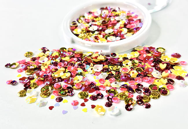 Cekiny-picket-fence-studios-heart-breaker-sequin-mix-sq-154_1.jpg