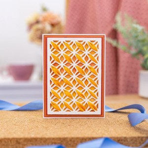 Wykrojnik-gemini-ribbon-threading-bold-florals-create-a-card_2.jpg