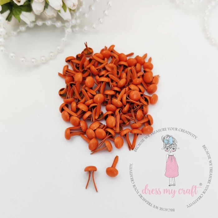 Ćwieki-dress-my-craft-brads-colored-bright-orange-100pcs-dmca6099_1.jpg