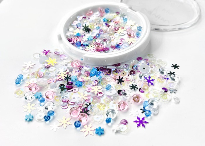 Cekiny-picket-fence-studios-candied-snow-sequin-mix-sqc-179_1.jpg