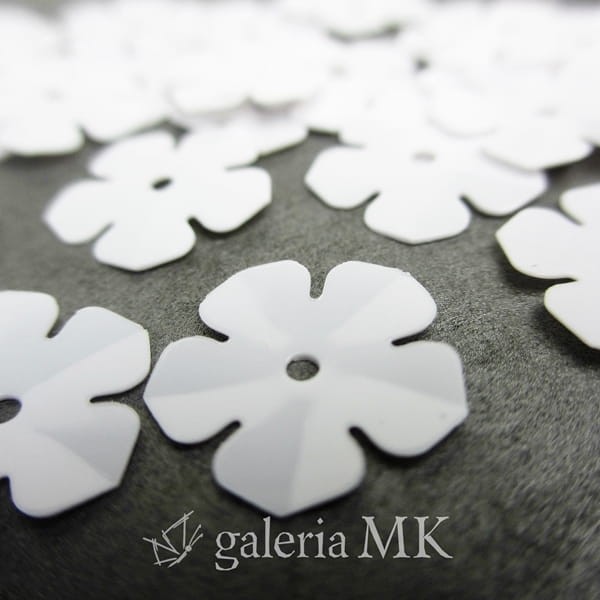 cekiny białe kwiatki_1.JPG