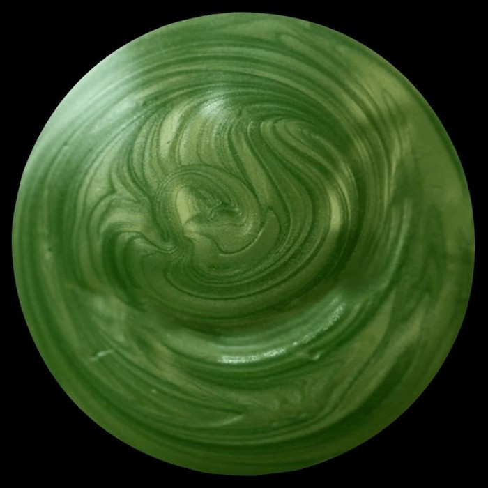 Perełki-w-płynie-nuvo-crystal-drops-bottle-green-682n_1.jpg
