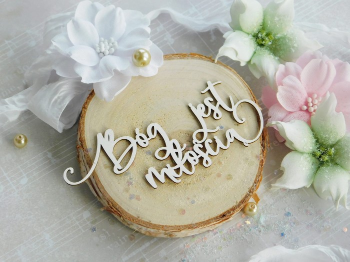 Tekturka Komunia 2023 - Bóg jest miłością - napis - Twoja Tekturka K3328.jpg