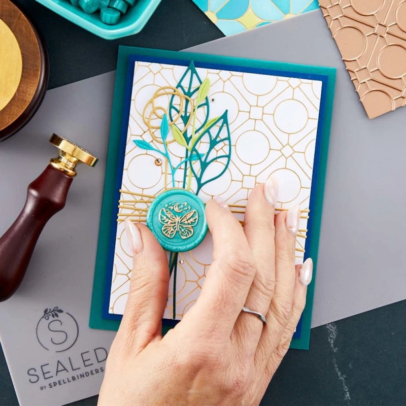 Pieczec-lakowa-spellbinders-mystic-butterfly-wax-seal-stamp-ws-012_4.jpg