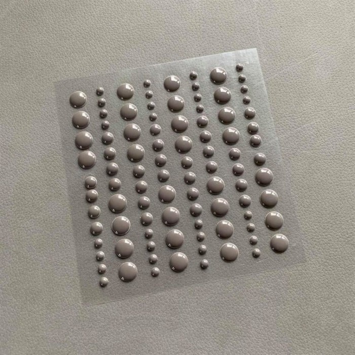 Kropki-akrylowe-simple-and-basic-adhesive-enamel-dots-warm-grey-96.jpg