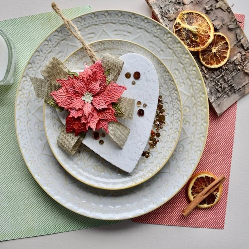 Wykrojnik-sizzix-by-tim-holtz-tattered-poinsettia-658261_2.jpg