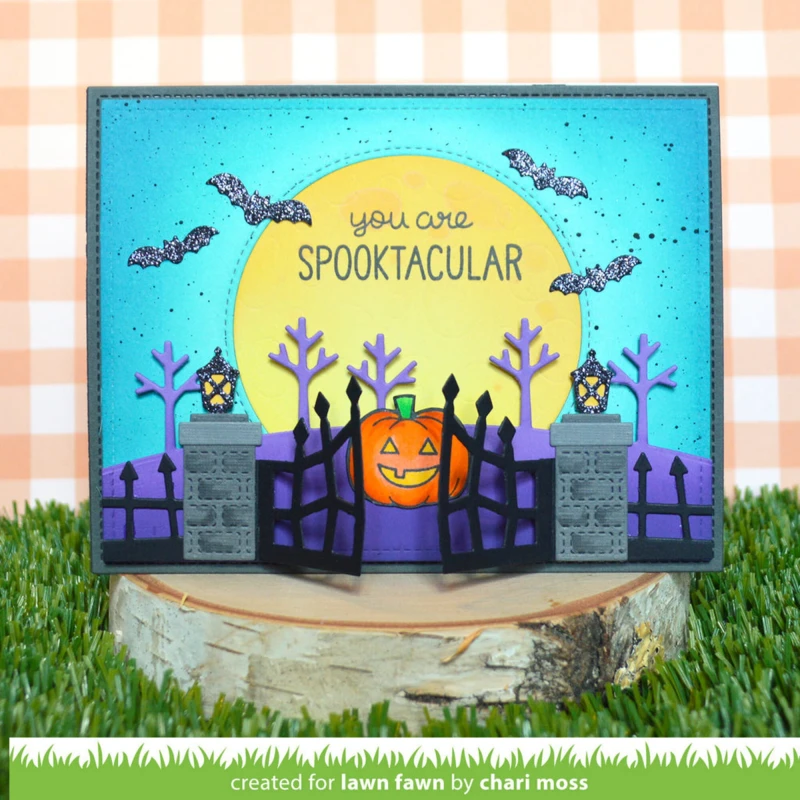 Wykrojnik-lawn-fawn-spooky-gate-lawn-cuts-dies-lf3244_1.jpg