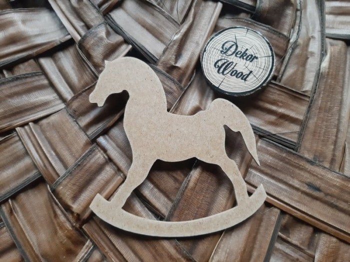 Baza do decoupage kon na biegunach hdf 12x12.jpg