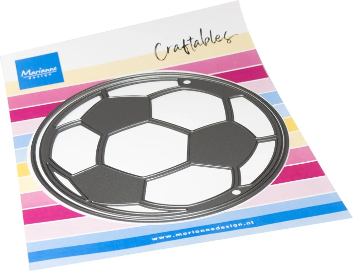 Wykrojnik-marianne-design-craftable-soccer-ball-cr1691.jpg