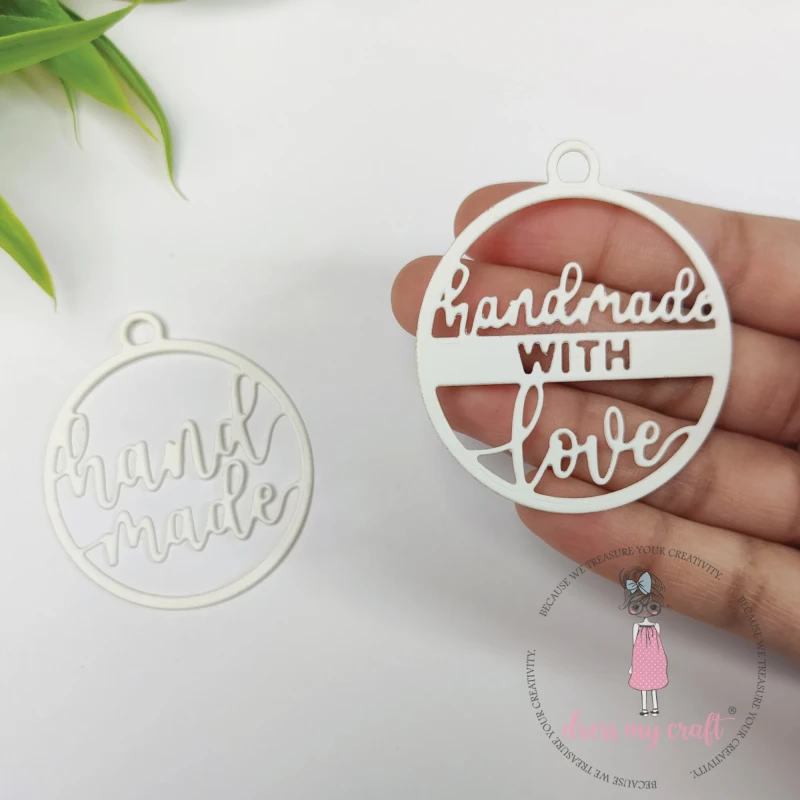 Wykrojnik-dress-my-craft-basic-handmade-badges_2.jpg