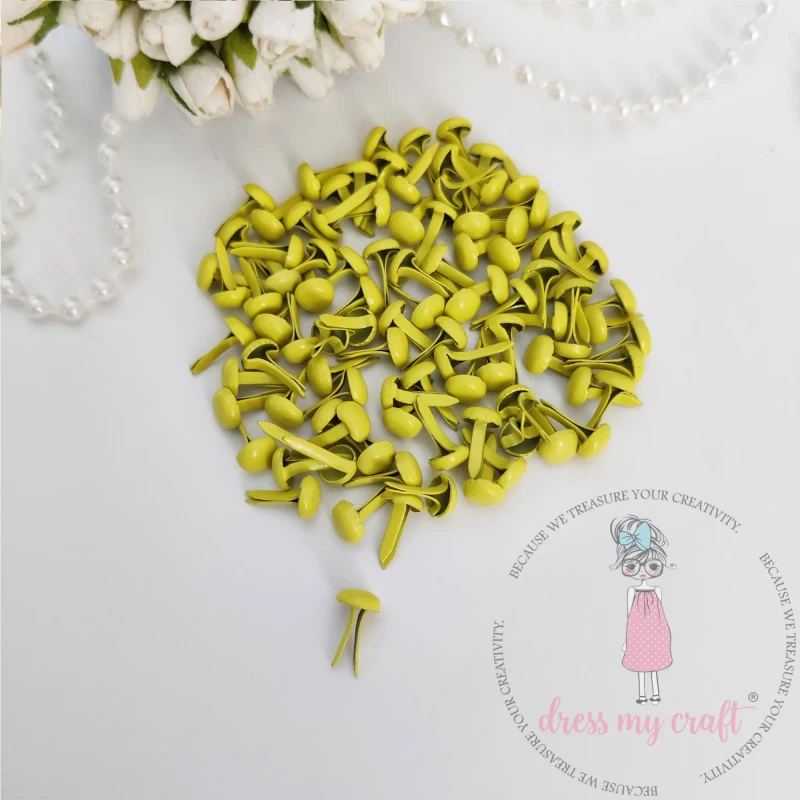 Cwieki-dress-my-craft-brads-colored-green-yellow-100pcs_1.jpg