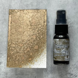 Mgielka-ranger-tim-holtz-distress-mica-stain-halloween-croocked-broomstick.jpg
