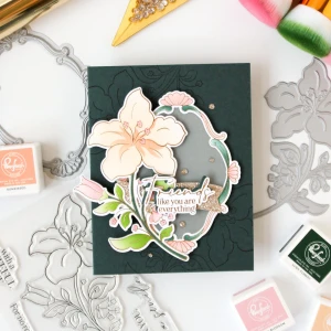 Plytka-do-tloczenia-pinkfresh-studio-sunlit-manor-press-plate-blossom-medallion_1.jpg