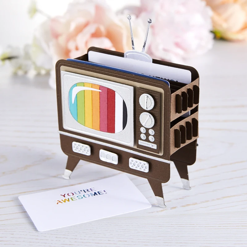 Wykrojnik-spellbinders-3d-vignette-retro-television_4.jpg