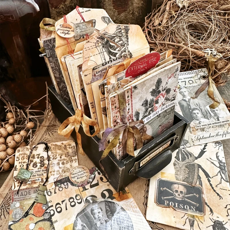 Zestaw-papierow-kolazowych-idea-ology-tim-holtz-halloween-collage-paper-th943_3.jpg