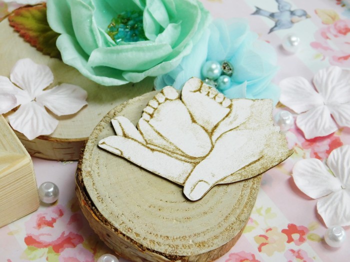 Nowe życie - STÓPKI NA DŁONI.jpg