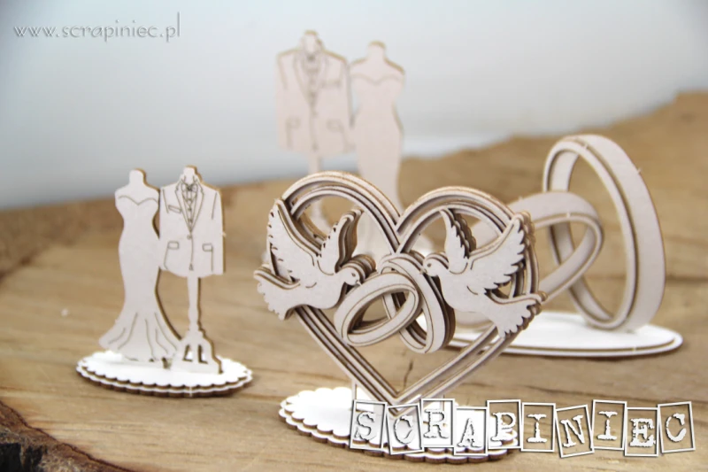 Love in 3D - obrączki na podstawce do boxa_3.jpg