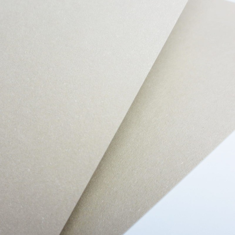 papier-camel-beżowy-200g-30x30_1.jpg