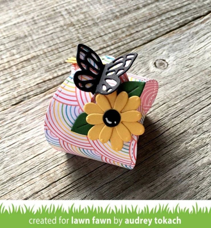 Wykrojnik-lawn-fawn-butterfly-treat-box_2.jpg