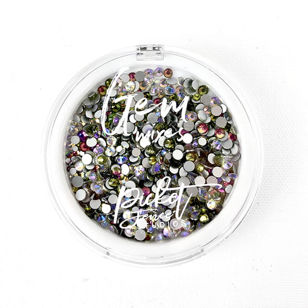 Kamyki-picket-fence-studios-reflections-gem-mix.jpg